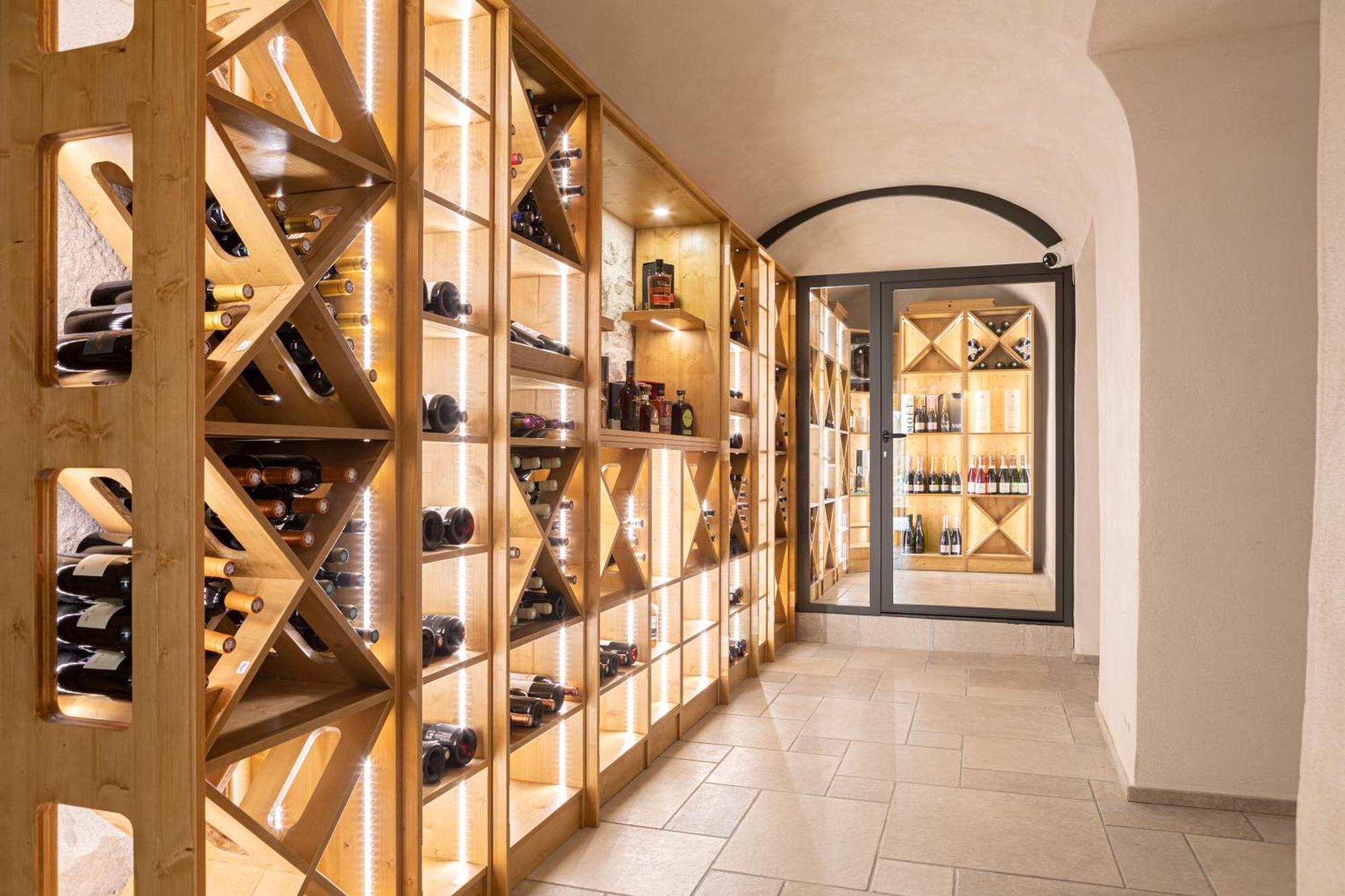 Domaine Et Chateau De Valinches Marols Ngoại thất bức ảnh